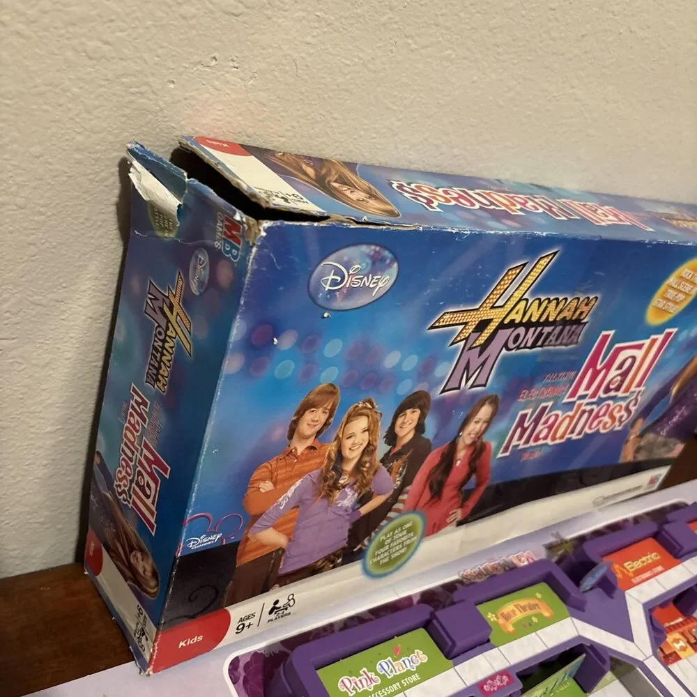 Disney Hannah Montana Electronic Mall Madness Game Hasbro 2008
